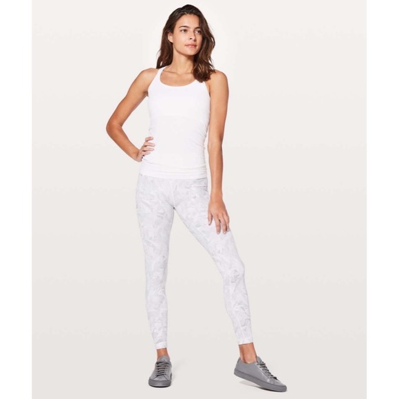 Lululemon Ebb To Street Tank White Women's Size 6 - Picture 1 of 7